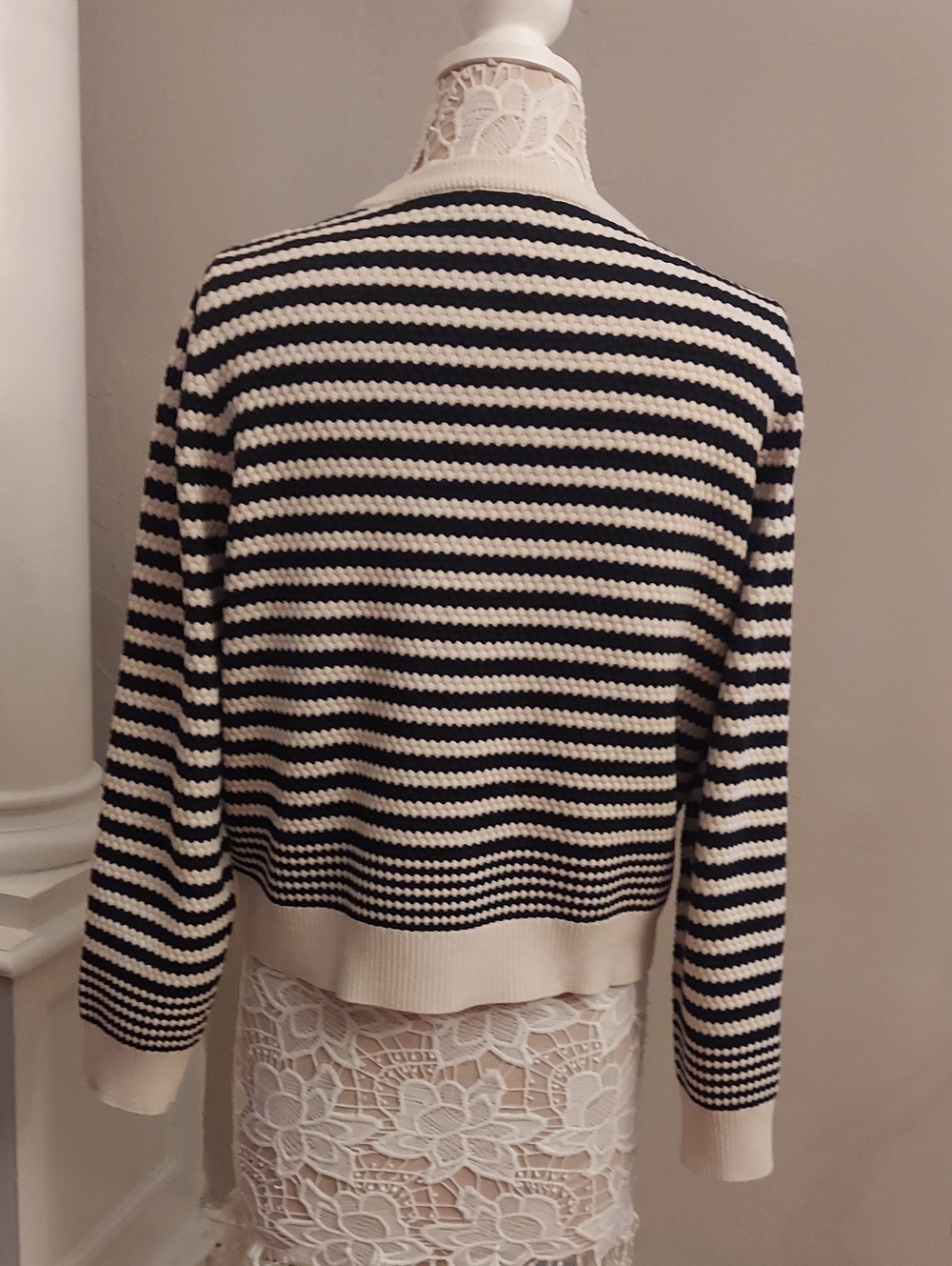 ADRIANNA PAPELL Striped Knit Cardigan Sweater Cream Black Gold Button L Elegant - Picture 8 of 12